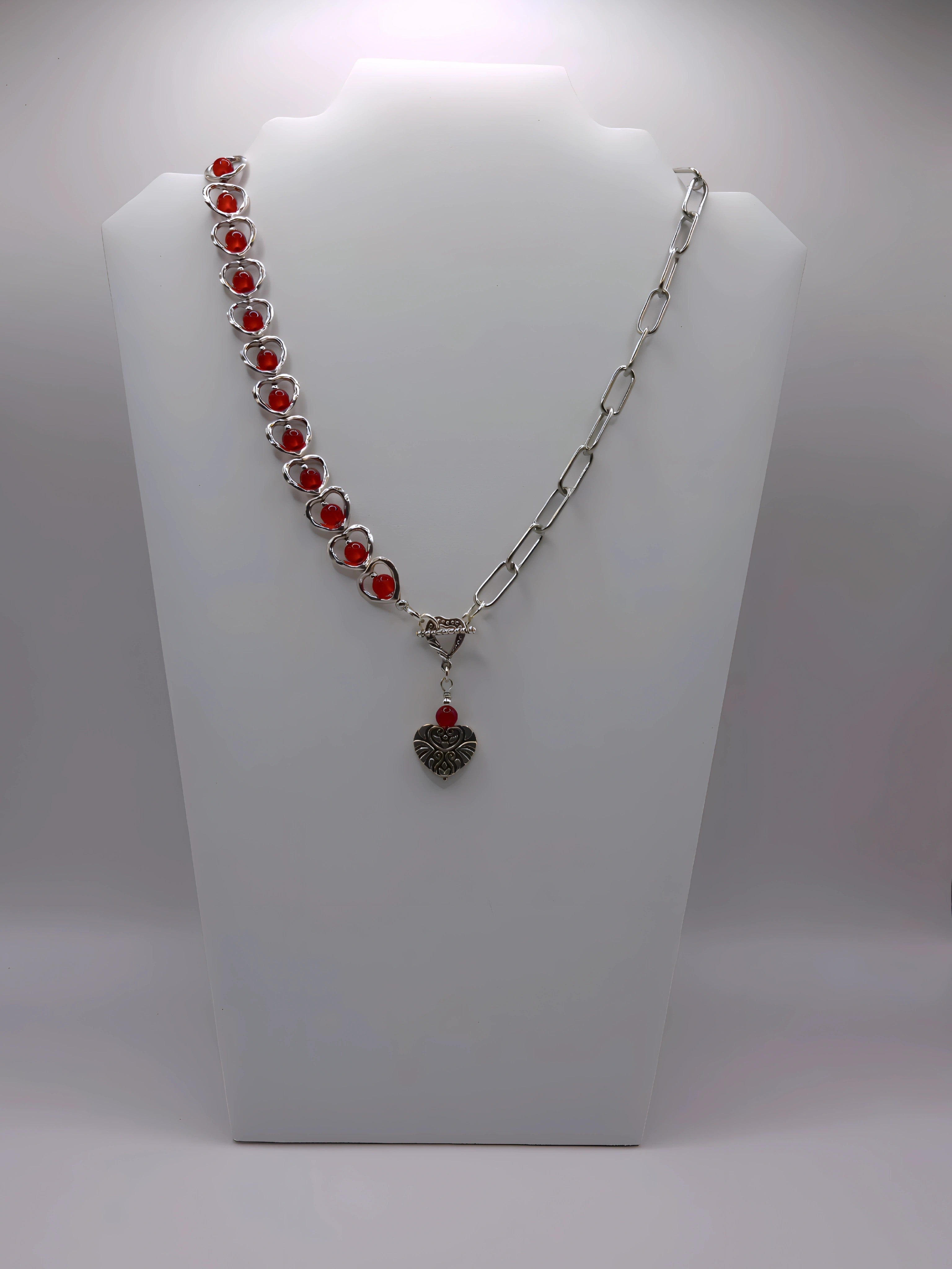 Sweeping Heart Pendant Necklace 20"