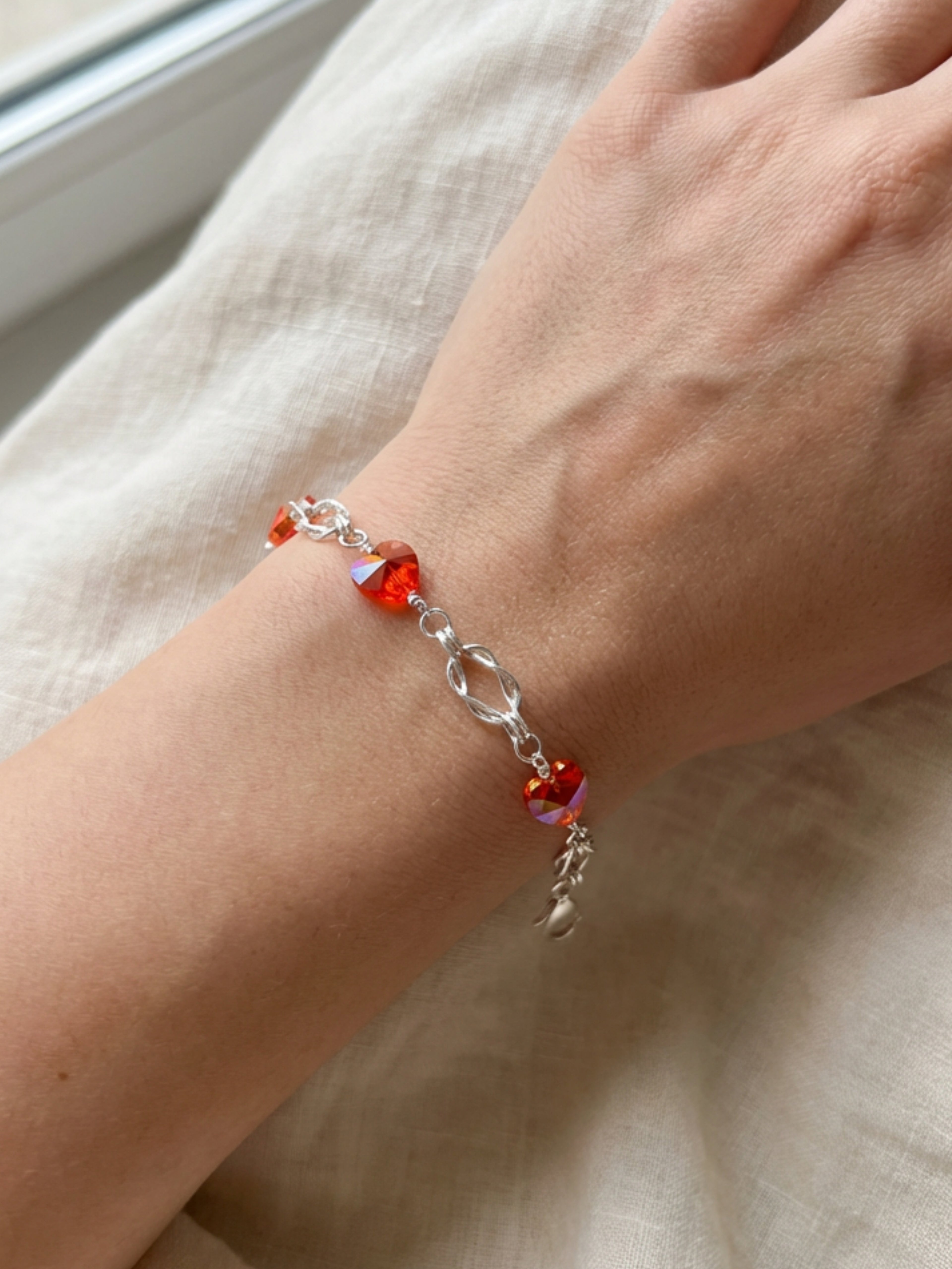 Sweetheart Knot Bracelet-8"